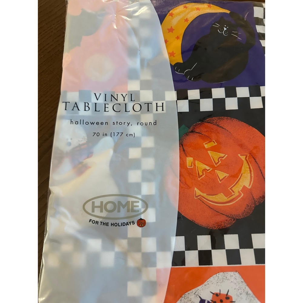 Target Home for the Holidays Halloween Round Vinyl Tablecloth 70'' 2001 NOS